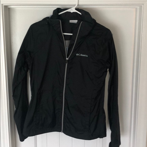 Columbia Jackets & Blazers - Columbia Wind Breaker